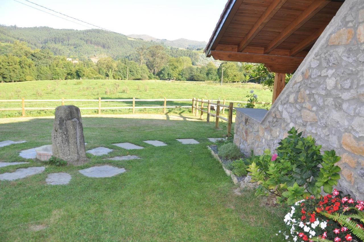 Casa Rural Mazarredonda San Pantaleon de Aras Exterior photo